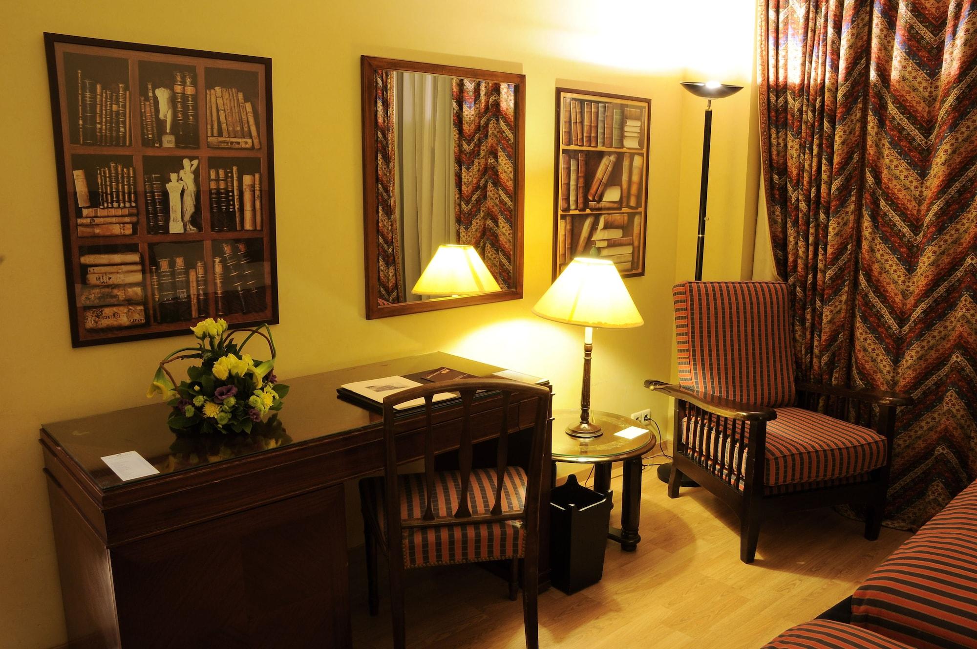 Warwick Palm Beach Hotel Beirut Eksteriør billede