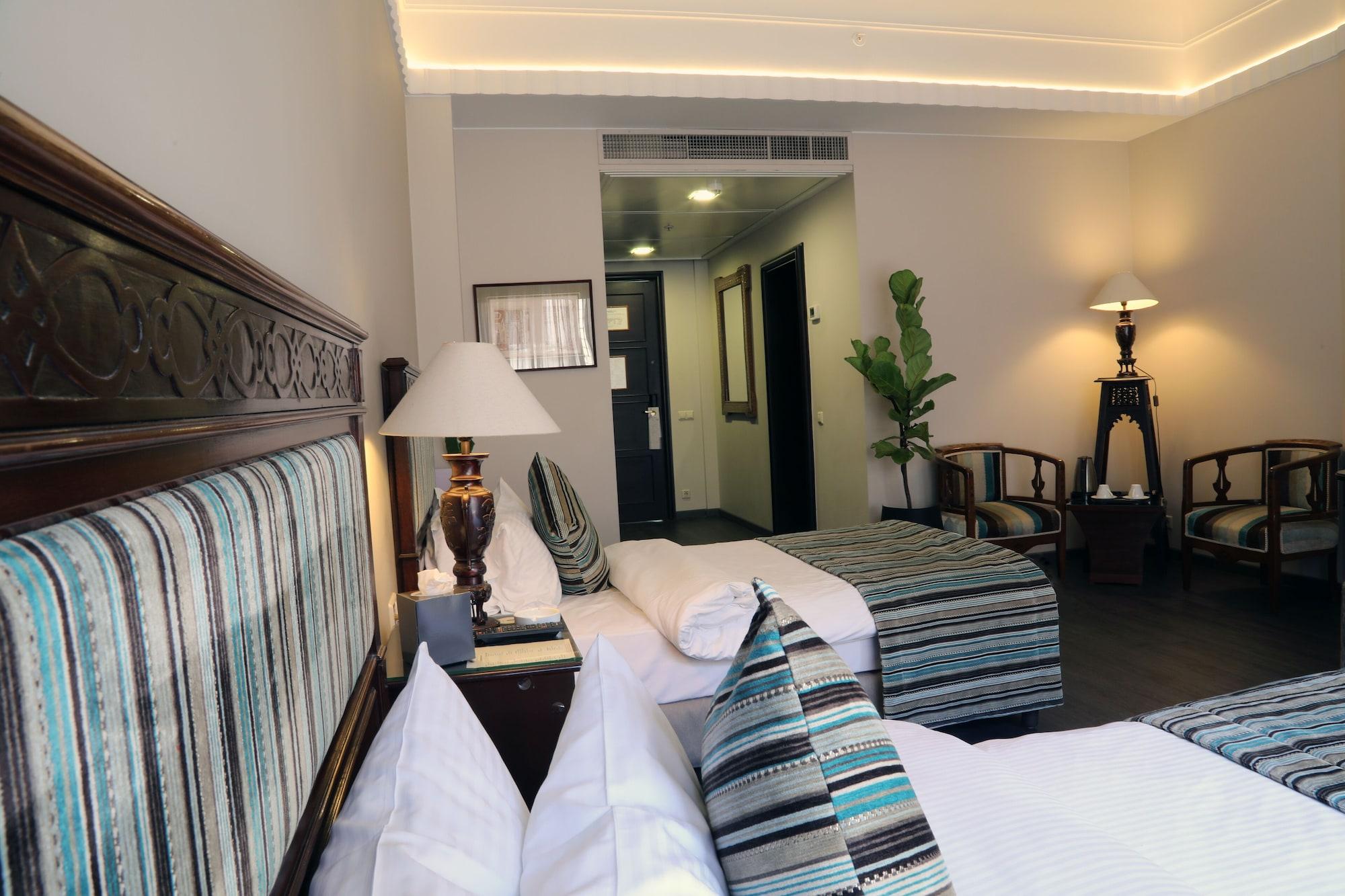 Warwick Palm Beach Hotel Beirut Eksteriør billede
