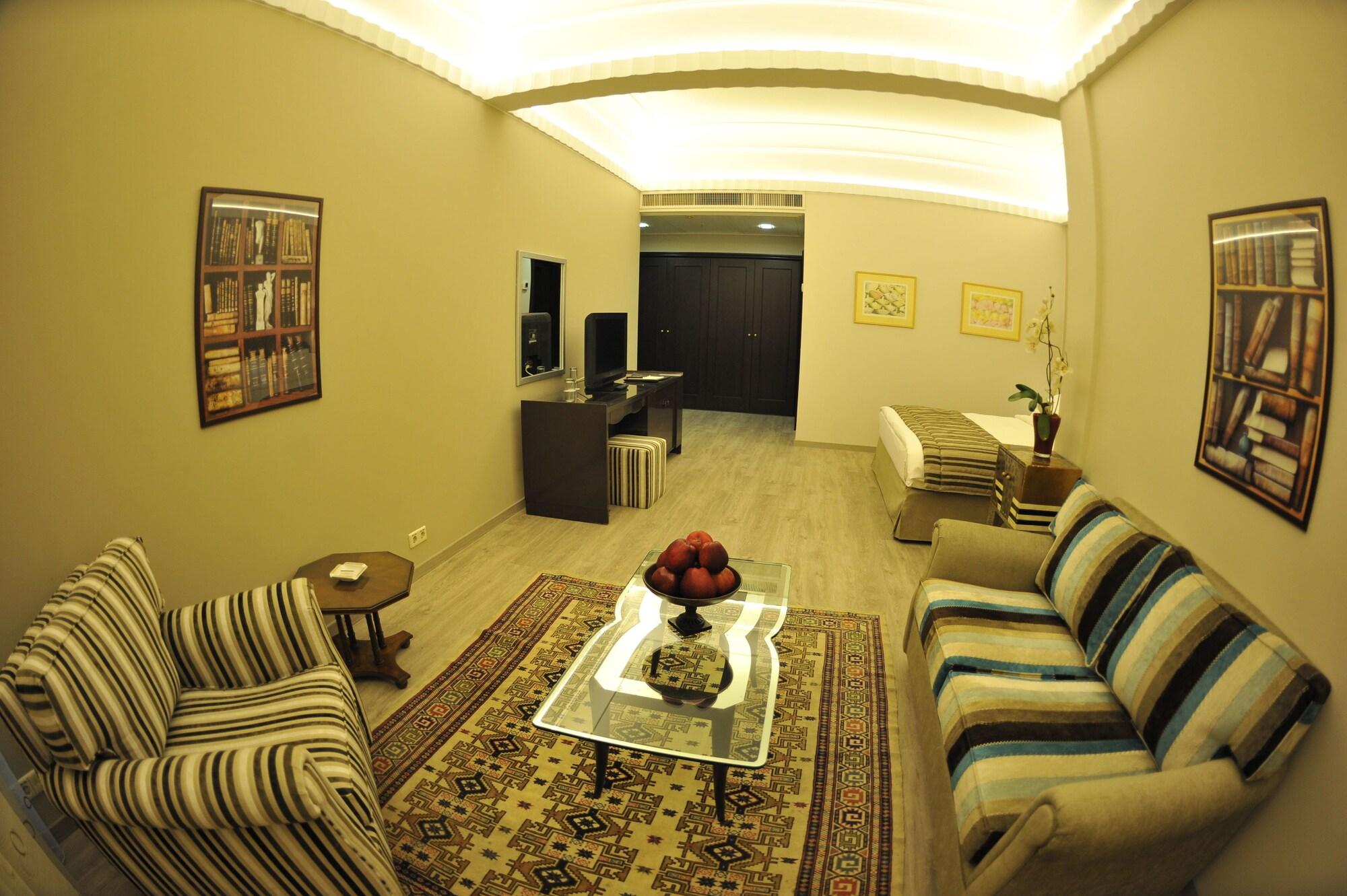 Warwick Palm Beach Hotel Beirut Eksteriør billede