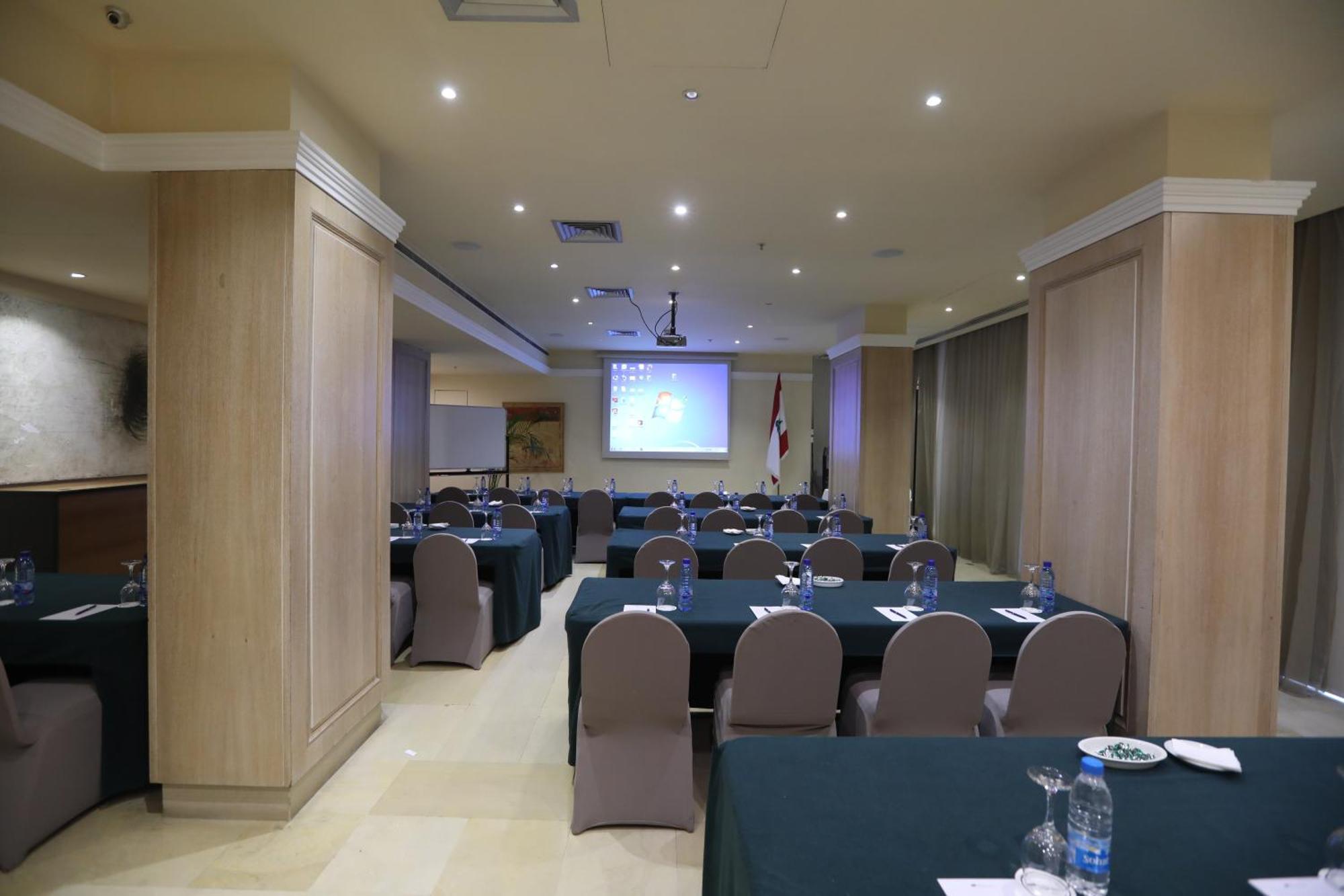 Warwick Palm Beach Hotel Beirut Eksteriør billede